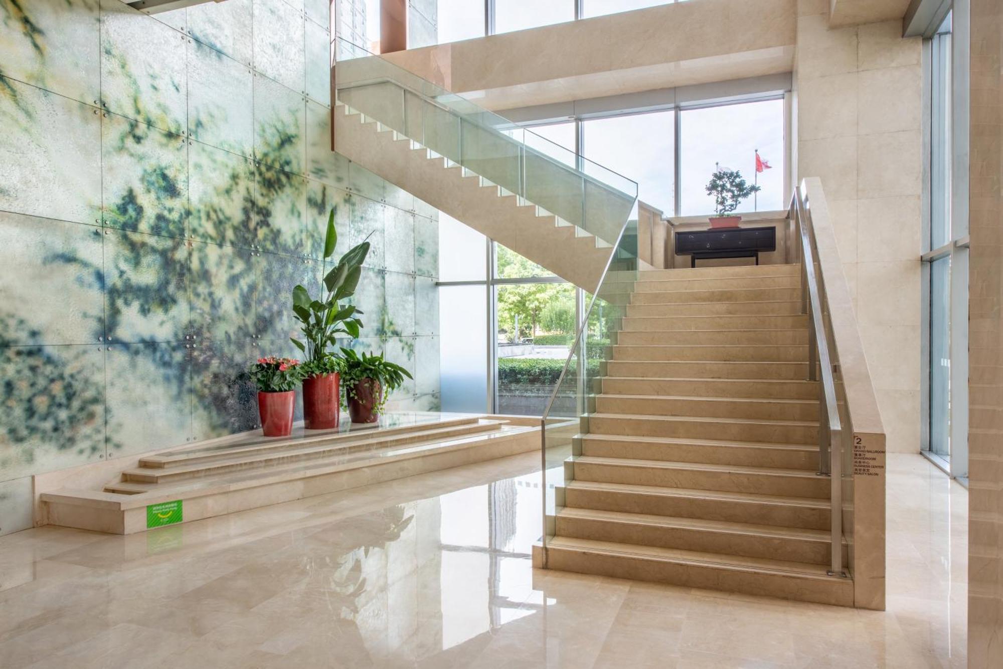 Holiday Inn Beijing Focus Square By Ihg Esterno foto